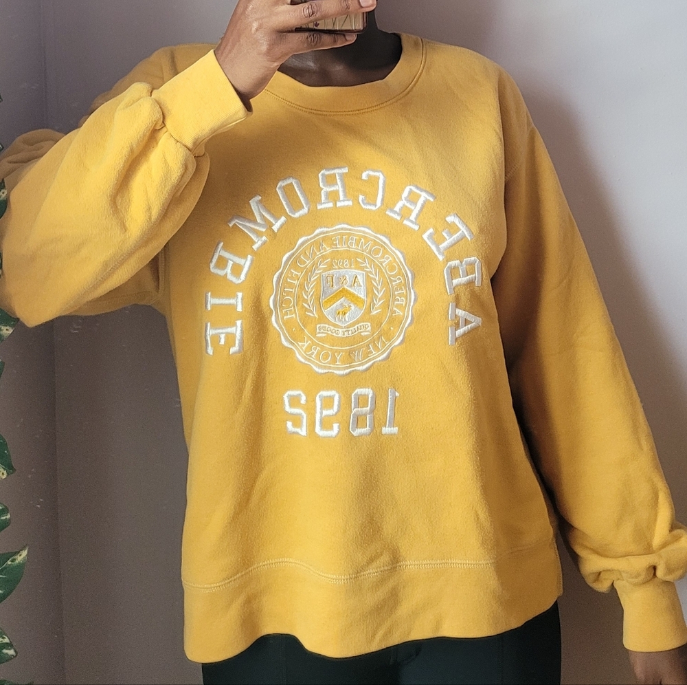 Abercrombie & Fitch Mustard Yellow Sweatshirt